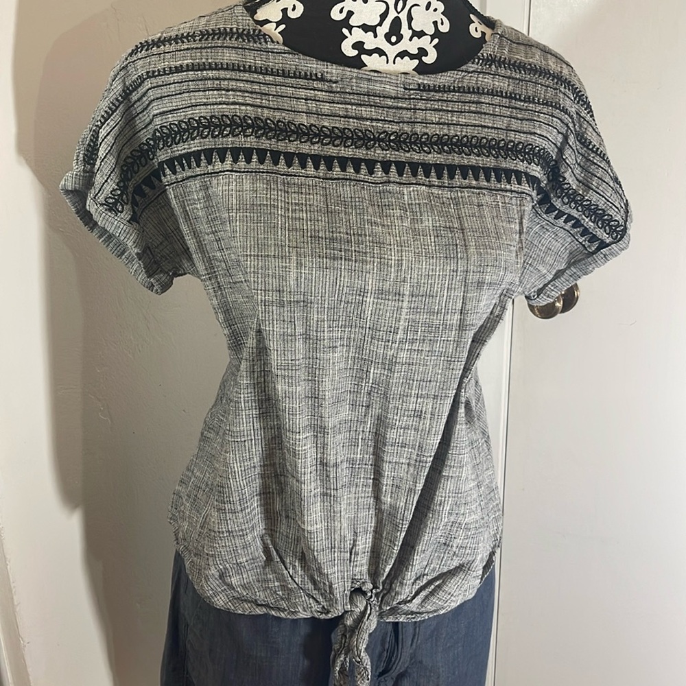 World Market tie front embroidered blouse size s/m